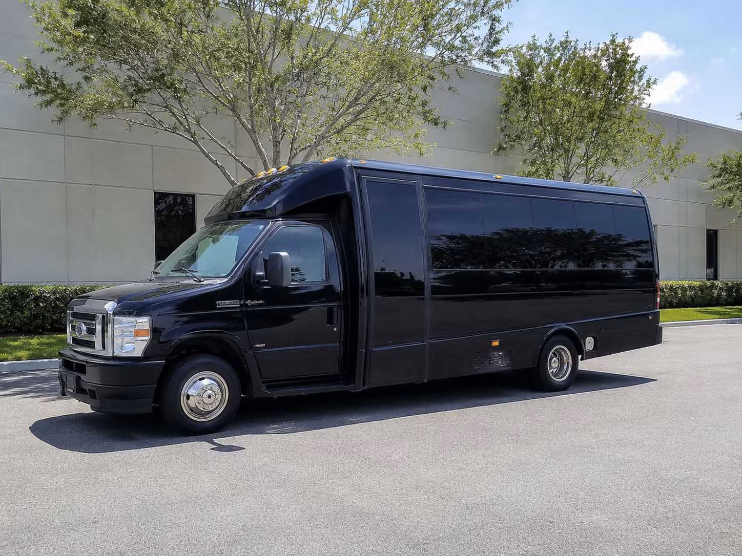 New Orleans Airport Shuttles & Transportation