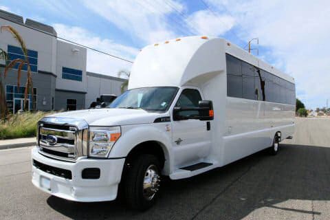 New Orleans 25 Passenger Limo bus