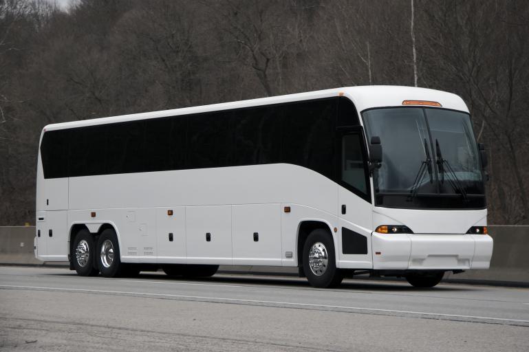 New Orleans 47-56 Passenger Charter Buses